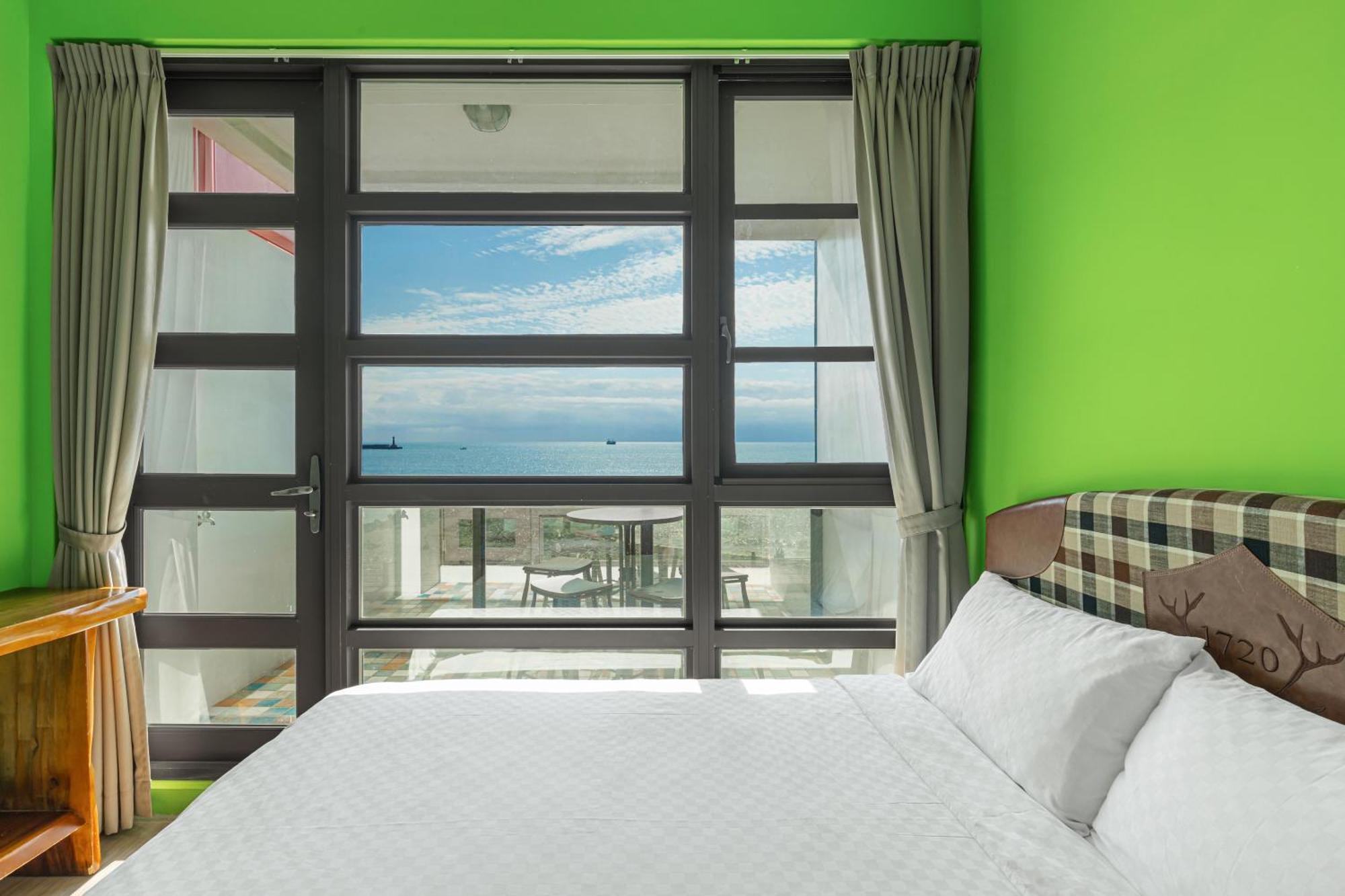 Unique Sea View B&B Hualien Extérieur photo