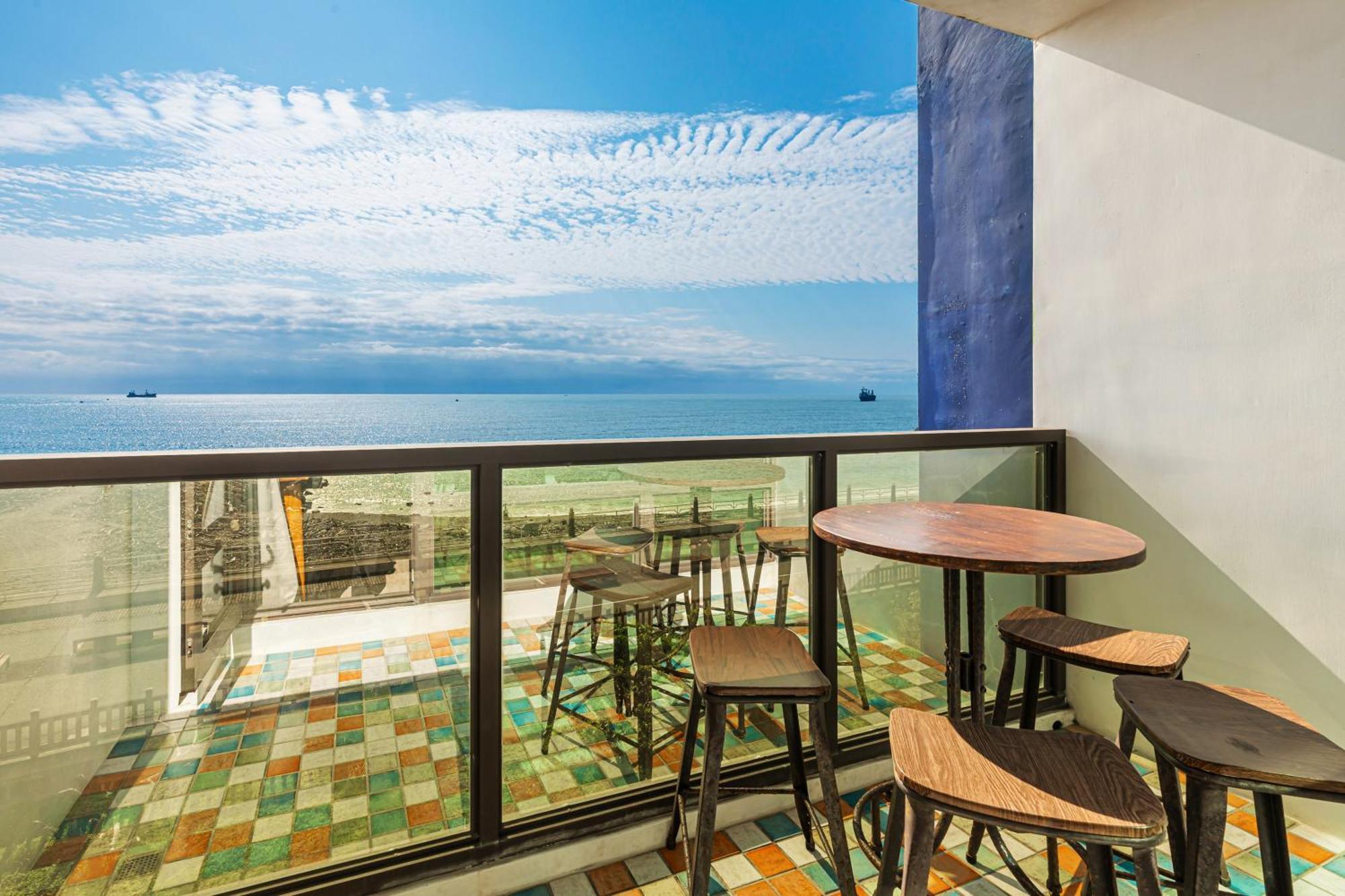 Unique Sea View B&B Hualien Extérieur photo