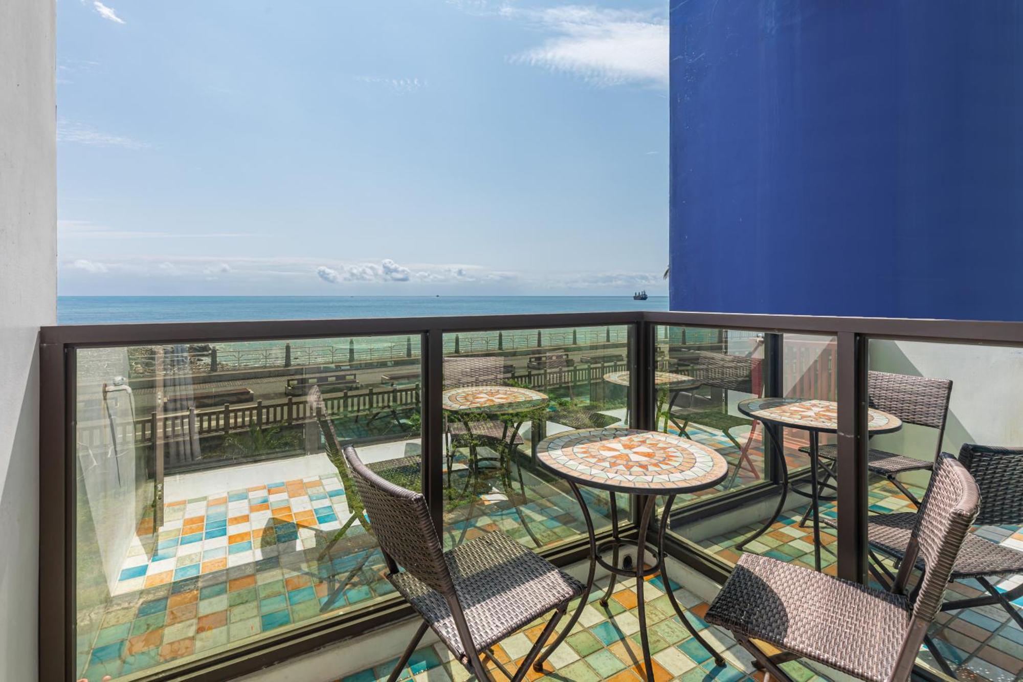 Unique Sea View B&B Hualien Extérieur photo