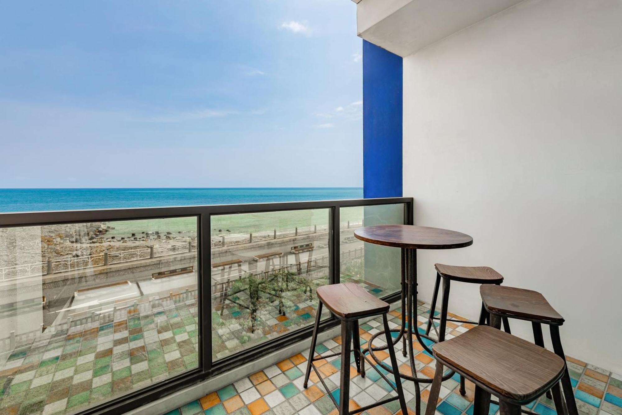 Unique Sea View B&B Hualien Extérieur photo