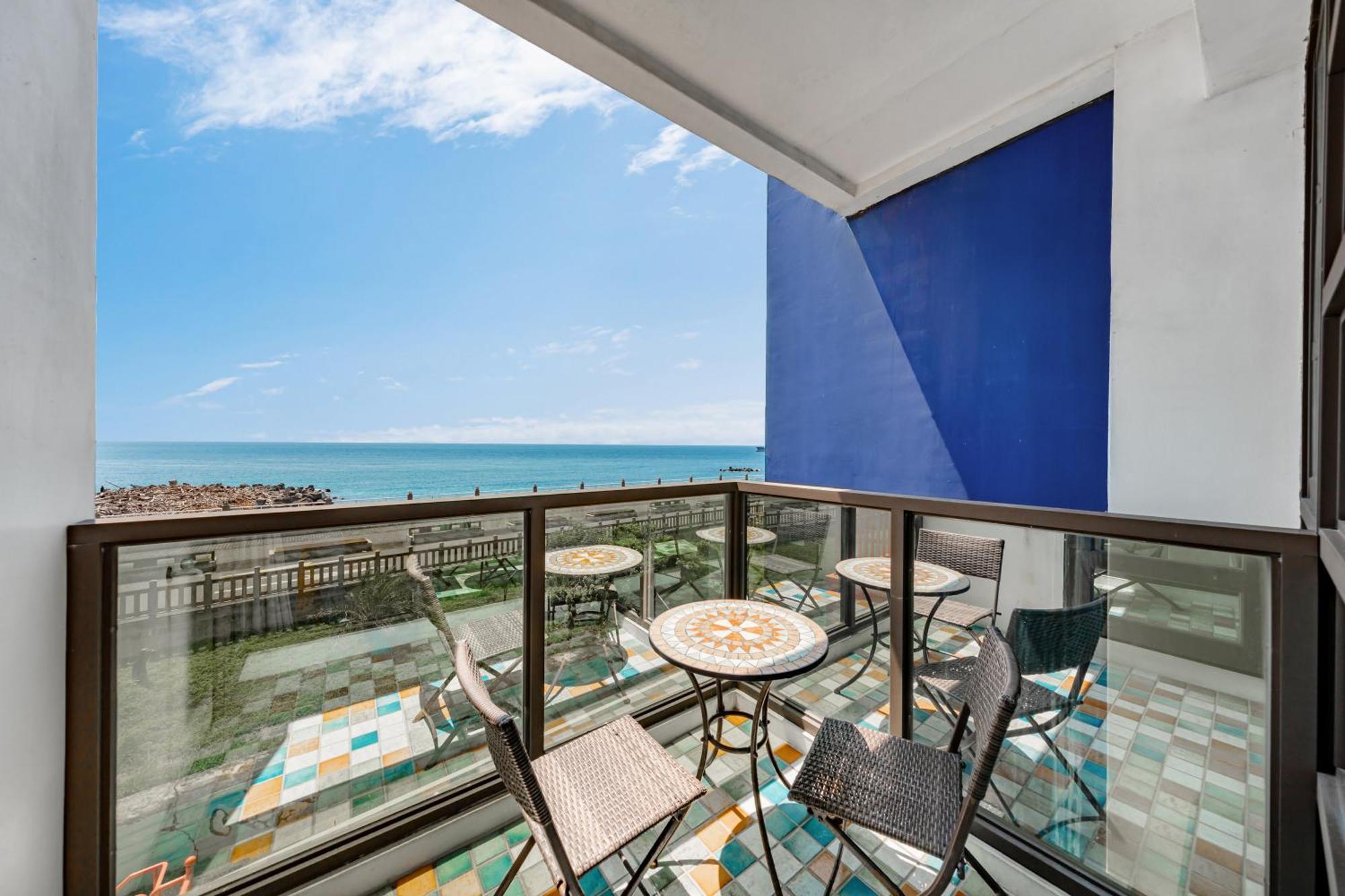 Unique Sea View B&B Hualien Extérieur photo